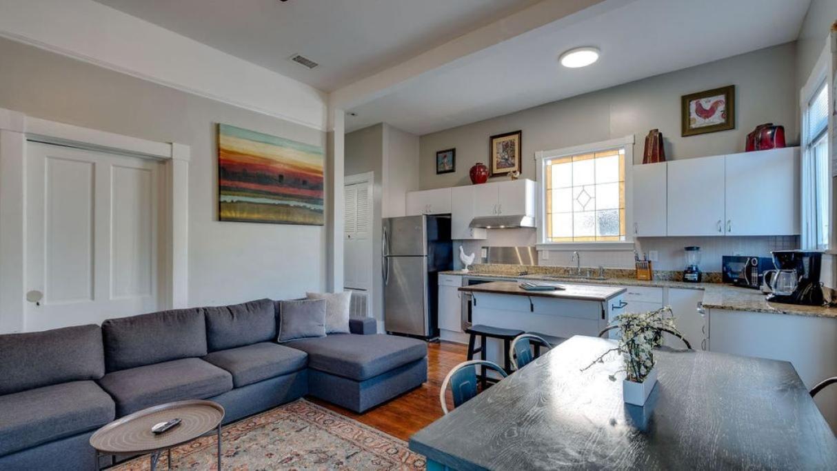 Huge 5 Bed, 5 Bath In Historic Downtown Savannah Exterior photo