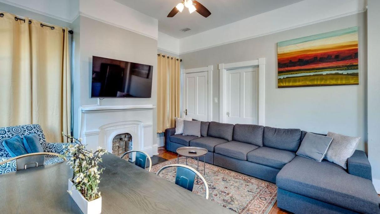 Huge 5 Bed, 5 Bath In Historic Downtown Savannah Exterior photo