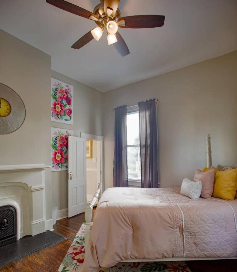 Huge 5 Bed, 5 Bath In Historic Downtown Savannah Exterior photo