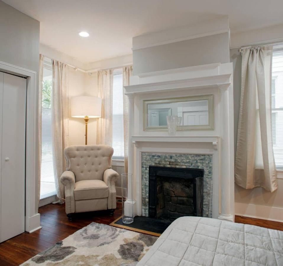 Huge 5 Bed, 5 Bath In Historic Downtown Savannah Exterior photo